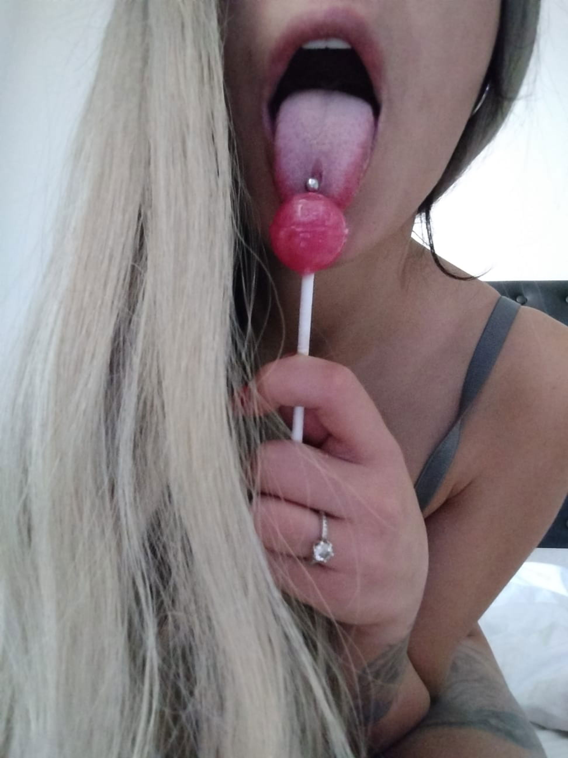 Ivy - West Bromwich High Class Escort